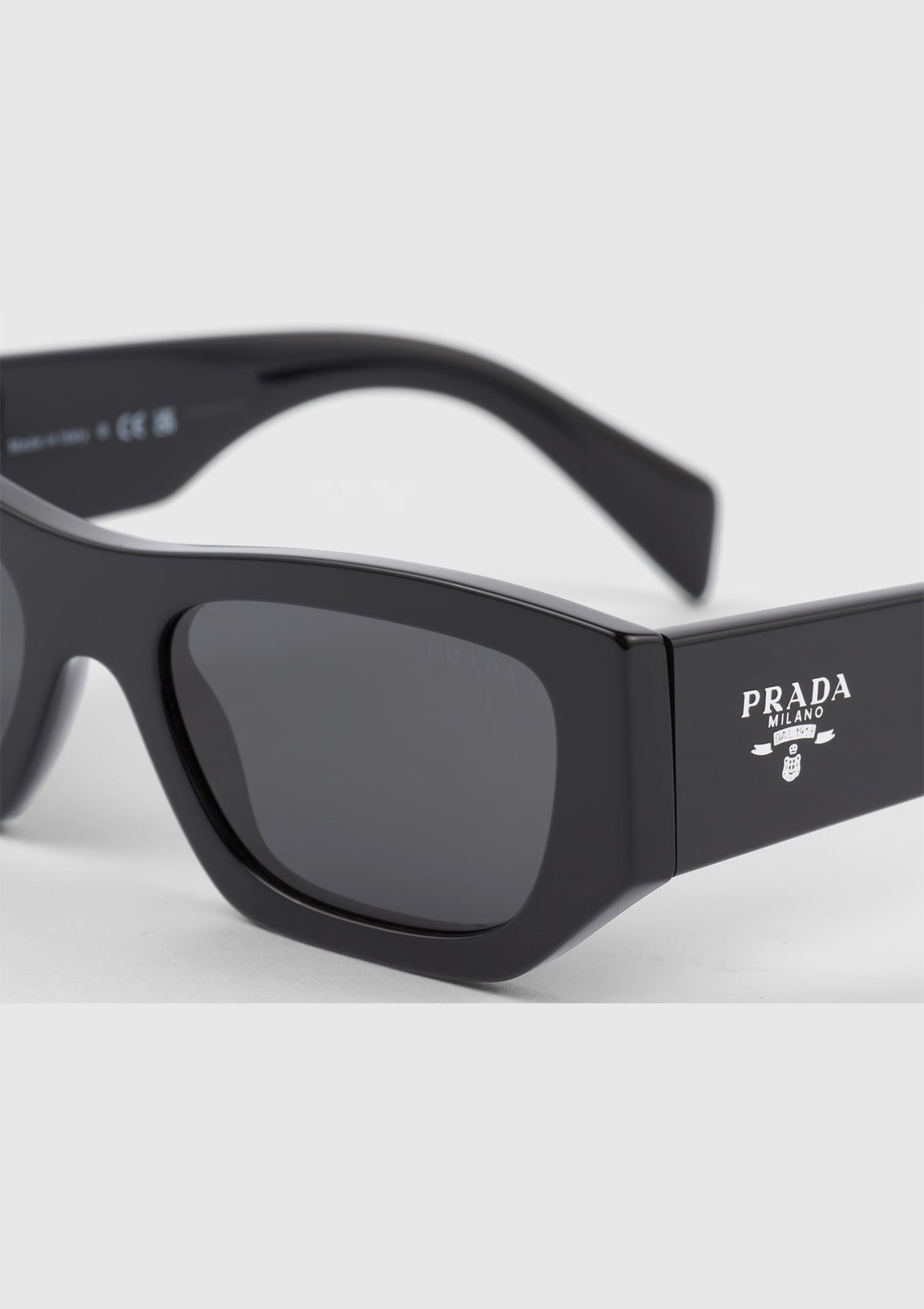 Lunette de soleil PRADA PR A01S Noir